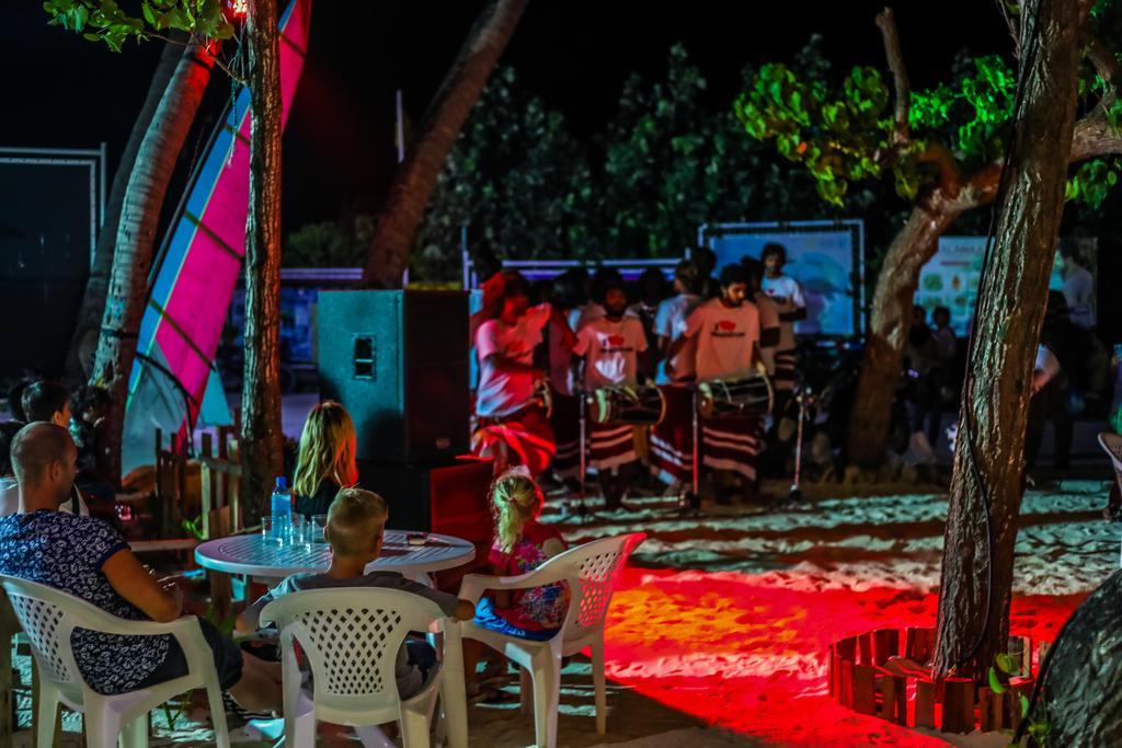 Salt Beach Hotel Maafushi Exterior foto